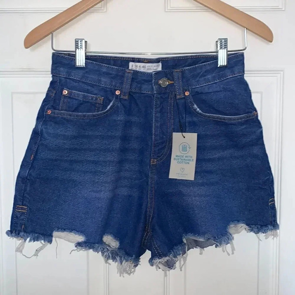 Primary Denim & Co Distressed Denim Shorts - Picture 1 of 5